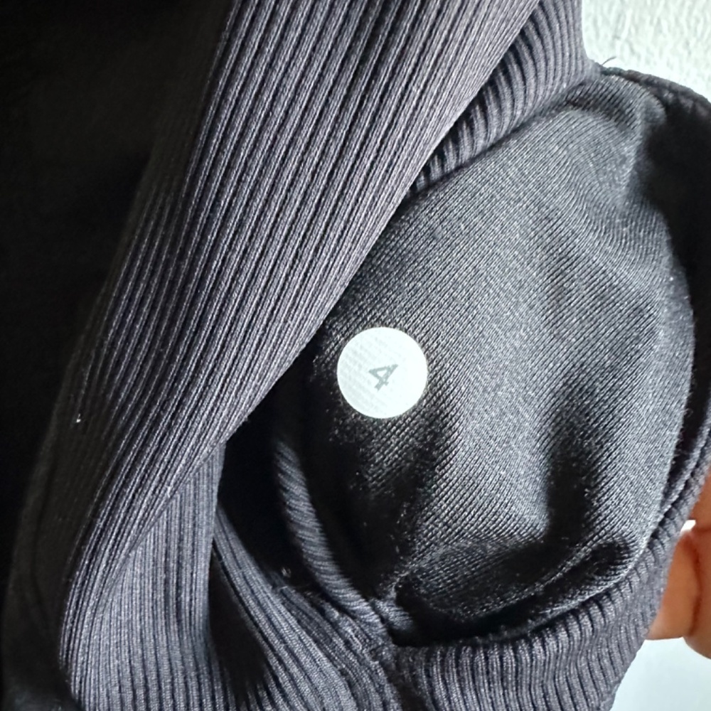 Lululemon In Flux Jacket, Black, Size 4 - Picture 10 of 10